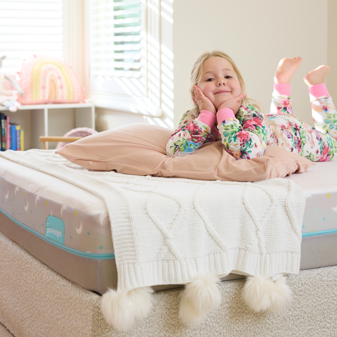 Junior Valance Ecru Boucle
