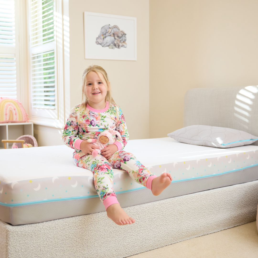 Junior Valance Ecru Boucle